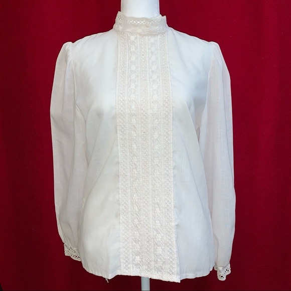 gemilli Tops - Gemilli Vintage Women’s Blouse Size 7/8‎ M